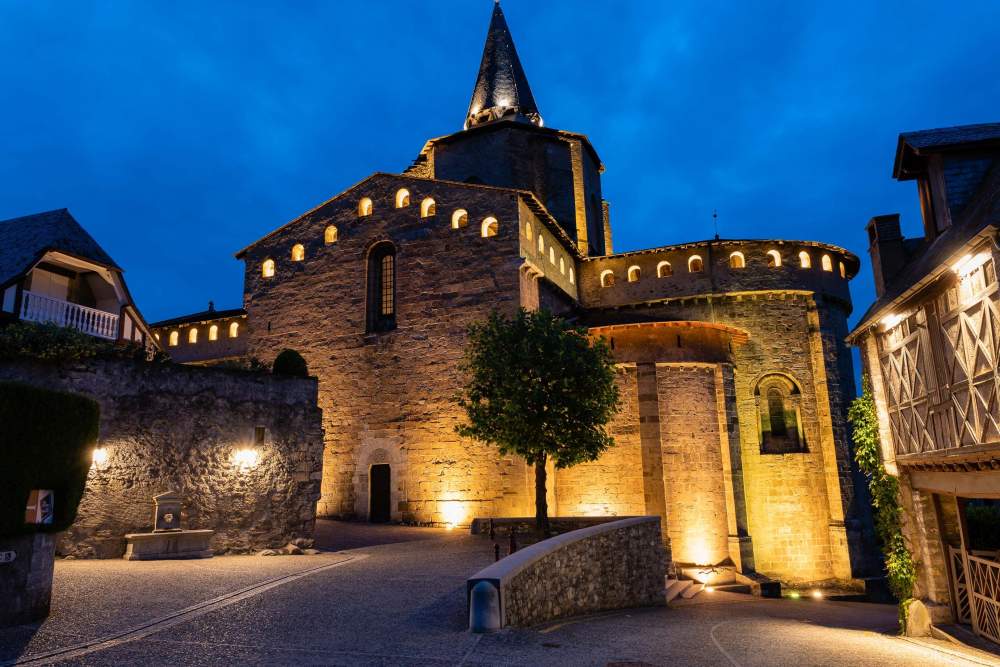 Environnement Le Viscos Hôtel de charme dans les Pyrénées à Saint-Savin - Hôtel restaurant de charme 4 étoiles