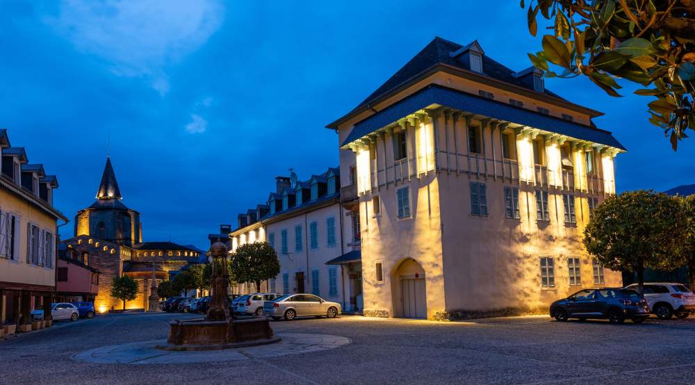 Environnement Le Viscos Hôtel de charme dans les Pyrénées à Saint-Savin - Hôtel restaurant de charme 4 étoiles